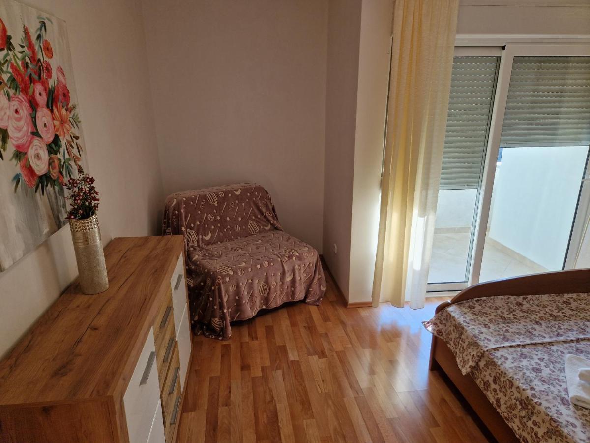 Apartments Jagoda Podstrana Exterior photo